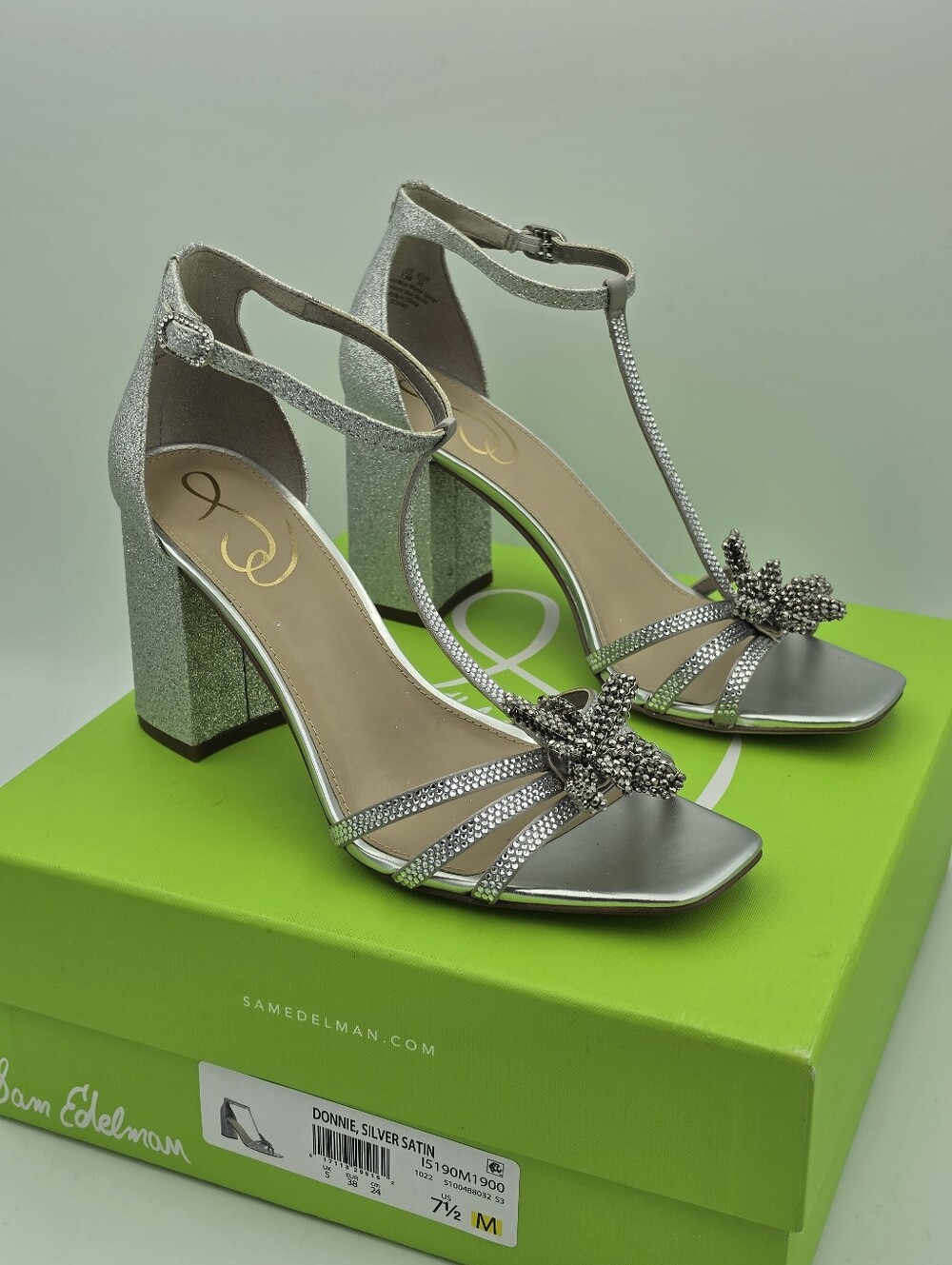 NIB Sam Edelman Donnie Block Heel Sandals, Silver Satin, 7.5M